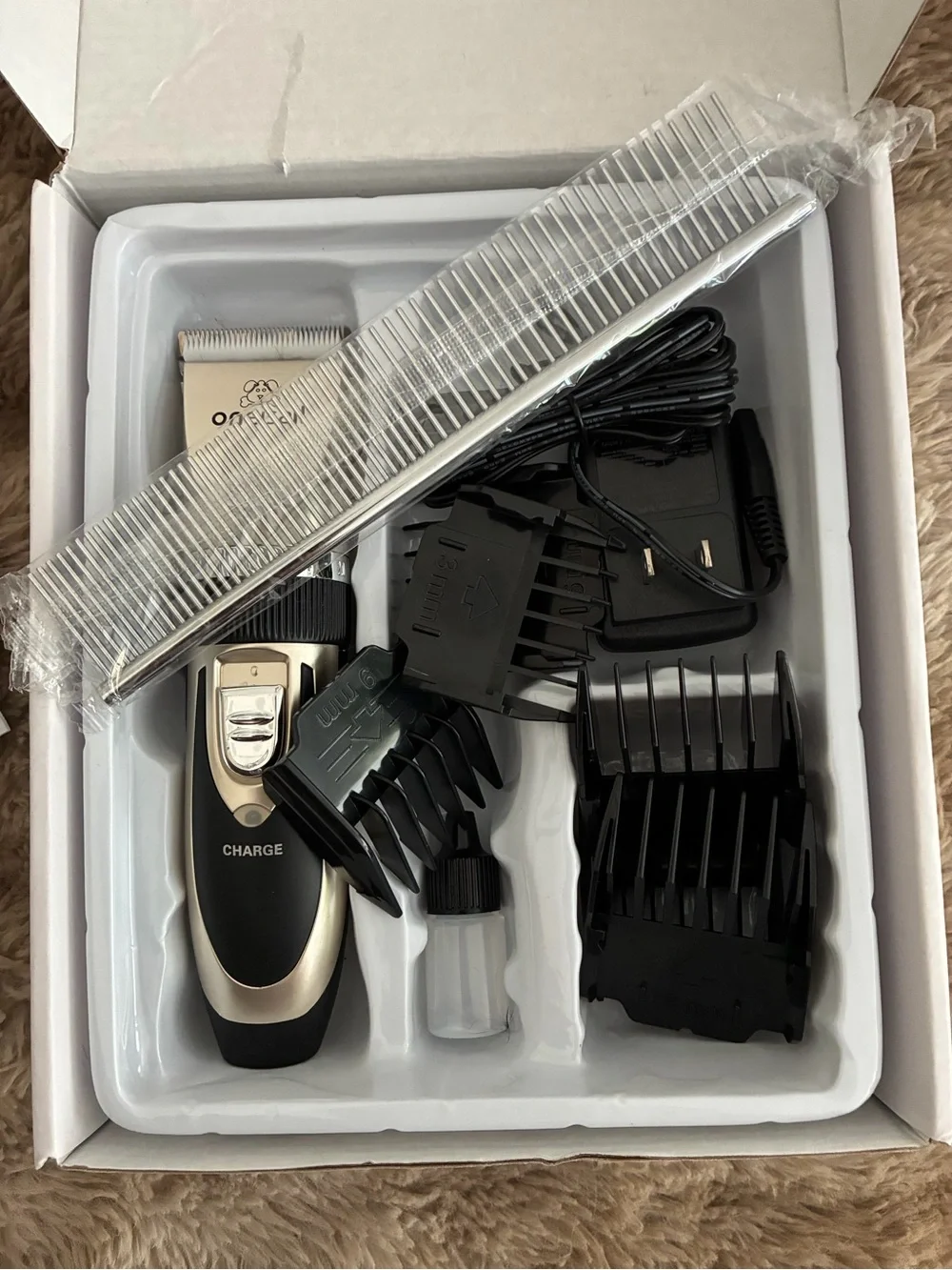 Oneisall P2 Professional Cordless Pet Clipper Kit (Open Box)